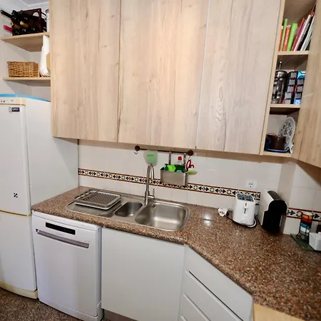 Paddle - Sea View With 3 Pools, Tennis & Squash Court דירה