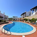 Paddle - Sea View With 3 Pools, Tennis & Squash Court