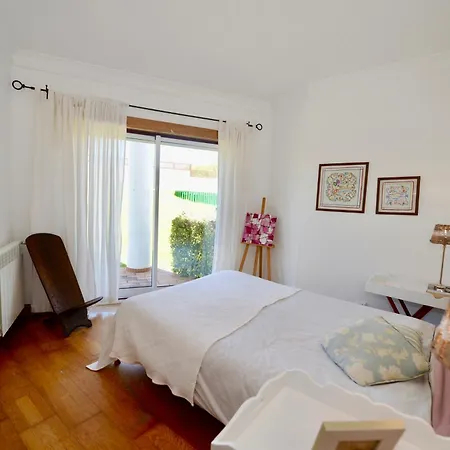 Paddle - Sea View With 3 Pools, Tennis & Squash Court